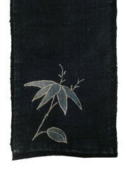 A Narrow Length of Tsutsugaki Cotton: Family Crest and Bamboo