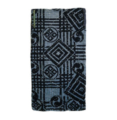 A Sashiko Stiched Cotton Diaper or Zokin: Dynamic Pattern