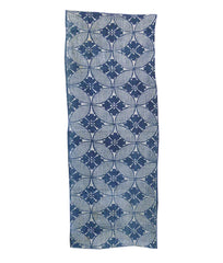 A Length of Jishiro Katazome: Large Scale Interlocking Circles