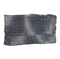 A Black-and-White Dyed Zokin: Optical Effects